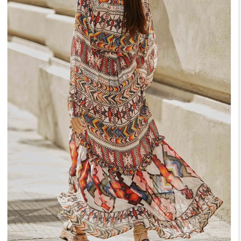Farm Rio Blouson-Sleeve Belted Maxi Dress - Picture 3 of 15